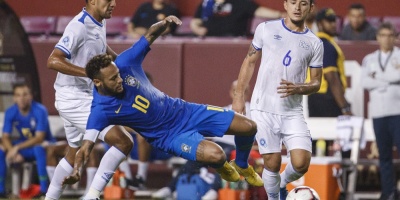 Neymar, Coutinho y Richarlison destrozan a la selecci�n salvadore�a