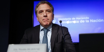 Hospitalizan a ministro de Econom�a argentino por un "dolor abdominal"