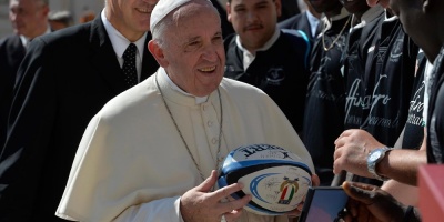 El papa dice que no basta con pasar p�gina de abusos, hay que dar reparaci�n