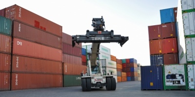 Formalizaron a una empresaria que vendi� contendores que nunca entreg�