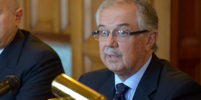 Convocan a ministro de Defensa por controles en fronteras