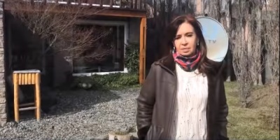 Ex presidenta argentina denuncia robos y "destrozos" en allanamiento a su casa