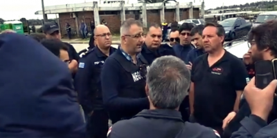 Desalojar�n a camioneros que bloquean La Tablada