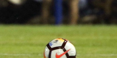 Racing mantiene el liderato del torneo con Atl�tico Tucum�n como escolta