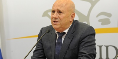 Novick critic� postura "patoteril" de sindicatos