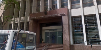 Funcionarios del Ministerio de Ganader�a realizan paro