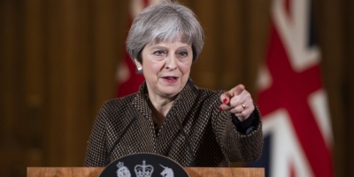 May pide a la UE "respeto" y nuevas propuestas para el "brexit"