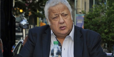 Espert cr�tico con la Intendencia eval�a cambiar Carnaval al Antel Arena