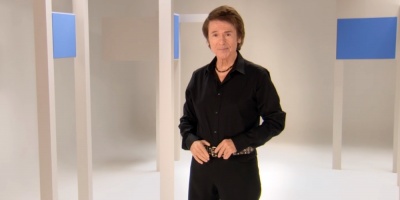 Raphael, muy honrado por el galard�n Leyenda en Vida