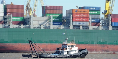 Andrea Roth asume presidencia de Exportadores