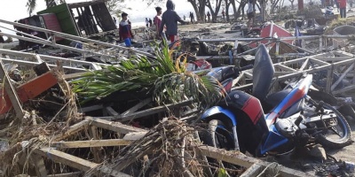 Al menos 385 muertos y 540 heridos por los se�smos y el tsunami en Indonesia