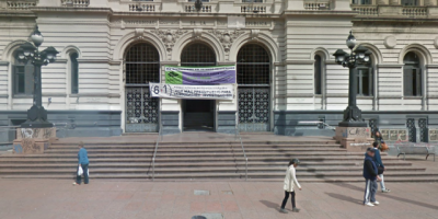 Facultad de Derecho proh�be el ingreso a la alumna que agredi� a un funcionario de Bedel�a