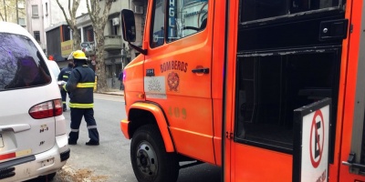 Tres personas mueren al incendiarse su vivienda