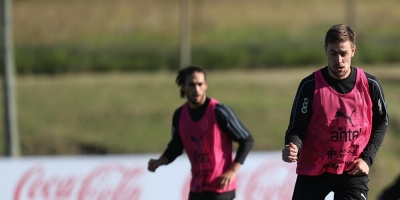 Tabarez tiene el plantel completo