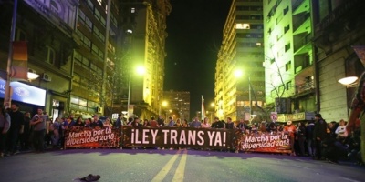 Fueron entregadas sesenta mil firmas para aprobar �ley trans�