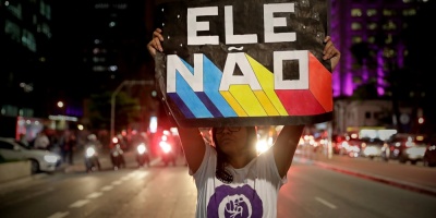 Cientos de brasile�os marchan en defensa de la democracia en su pa�s