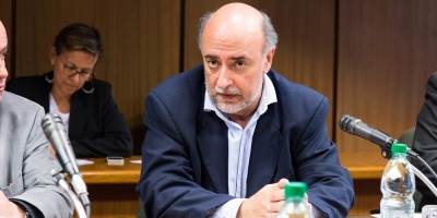 Citar�n a Mu�oz al Parlamento ante renuncias en el Ineed