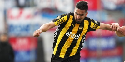 Pe�arol gan� ante Defensor y se qued� con la Tabla Anual