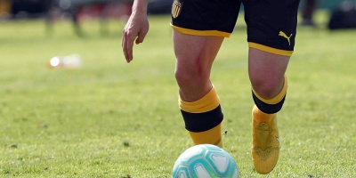 Pe�arol gan� a Defensor en el �ltimo minuto y se hace con la Tabla Anual
