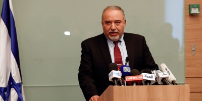Lieberman dimite y pide convocar elecciones por su oposicin a tregua en Gaza
