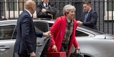 May renueva campaa a favor del acuerdo del "brexit" en otra semana crtica