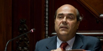 Abdala opin que Cosse debera renunciar a su cartera