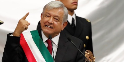 Lpez Obrador se da un bao de masas tras ser investido presidente de Mxico