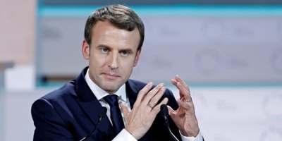 Presidente de Francia anuncia aumento salarial para calmar tensiones en el pas