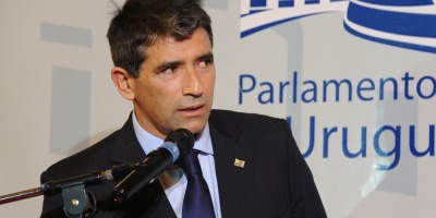 Confirman procesamiento de Sendic por peculado y abuso de funciones
