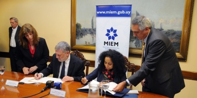 Uruguay y EE.UU firmaron memor�ndum para promover crecimiento de Pymes