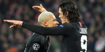 Cavani anota para el PSG y pasa a octavos