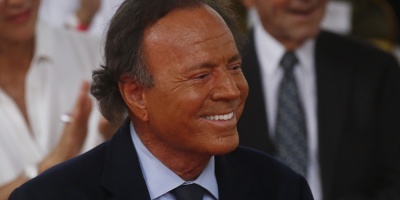 Academia de Grabacin de EE.UU. rinde homenaje a la carrera de Julio Iglesias