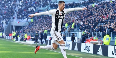 Un doblete de Cristiano y el VAR refuerzan el liderato del Juventus