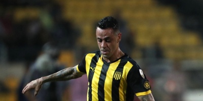 Fabin Estoyanoff renov su contrato con Pearol