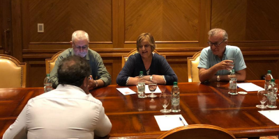 Kechichin anunci reunin con supermercados por precios en el este