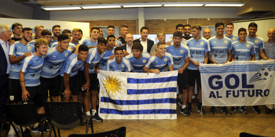 Gobierno entreg Pabelln Nacional a la seleccin uruguaya de ftbol sub-20
