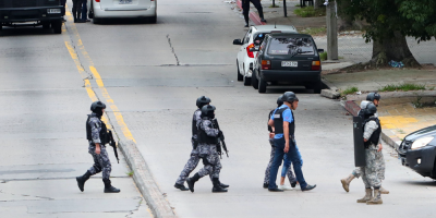 "Negociacin exitosa" hizo que hombre con rehenes se rindiera en Pocitos