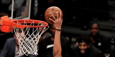 Los Kings consolidan racha ganadora con el tercer triunfo seguido