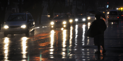 Advertencia por persistencia de tormentas y lluvias afecta a trece departamentos