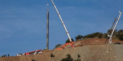 Surgen dificultades en tnel para rescatar al nio cado en un pozo en Espaa