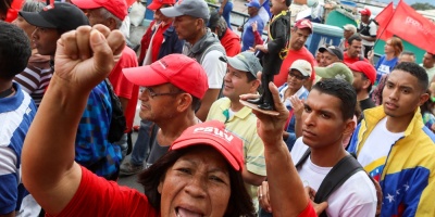 Venezuela dice que EE.UU. ha retirado al personal de su embajada en Caracas