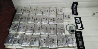 Detuvieron a tres narcotraficantes y se incautaron ms de 30 kg de cocana