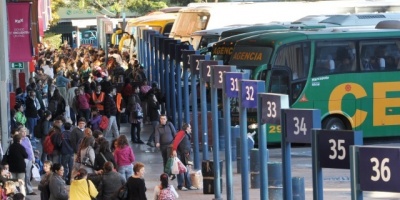 Baj la actividad en Tres Cruces; hubo 85 mil pasajeros menos