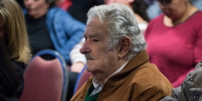 Mujica dijo que apoya la propuesta del gobierno uruguayo para evitar una guerra en Venezuela