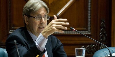 Pasquet: Es absurdo el planteo de que para salir de la dictadura hay que ajustarse a la Constitucin
