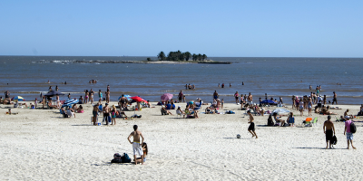 Uruguay recibi menos visitantes pero gasto de turistas creci un 15% en enero