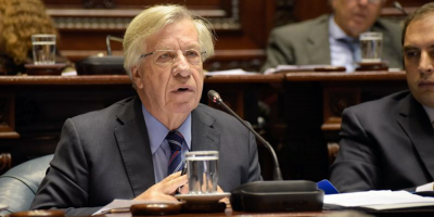 Astori compareci ante la Comisin Permanente del Parlamento