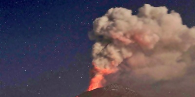Volcn Popocatpetl aumenta su actividad con emisin de fragmentos en Mxico