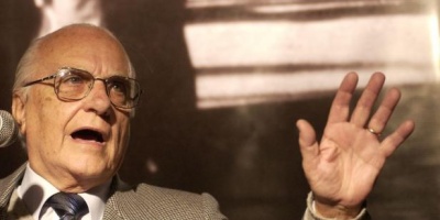 Se lleva a cabo el velatorio del ex senador Garcia Costa