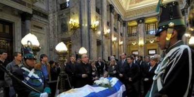 Culmin� el velatorio del ex senador Guillermo Garc�a Costa
